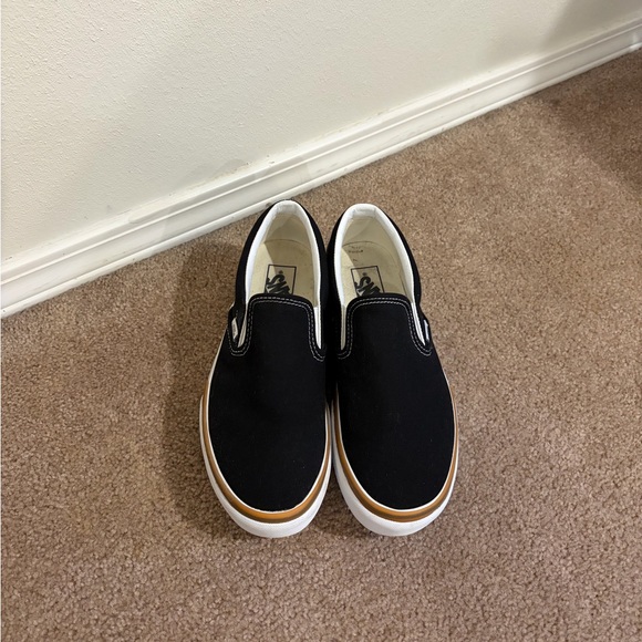 Vans Slip On Black Shoes - Picture 2 of 5